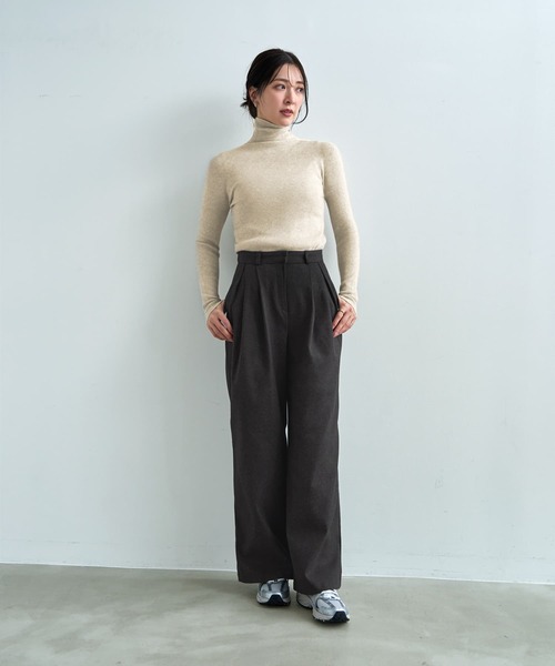 STYLE DELI(スタイルデリ)の「もっちりタートルリブニットトップス(ニット/セーター・レディース・ブラック/オートミール/ライトグレー/ホワイト・FREE)」の5枚目の写真
