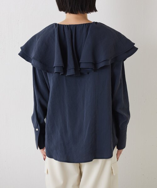 Jena espace merveilleux(ジェナ エスパスメルヴェイユ)の「ネックラッフルブラウス(シャツ/ブラウス・レディース・イエロー/ネイビー/オフホワイト・FREE)」の8枚目の写真