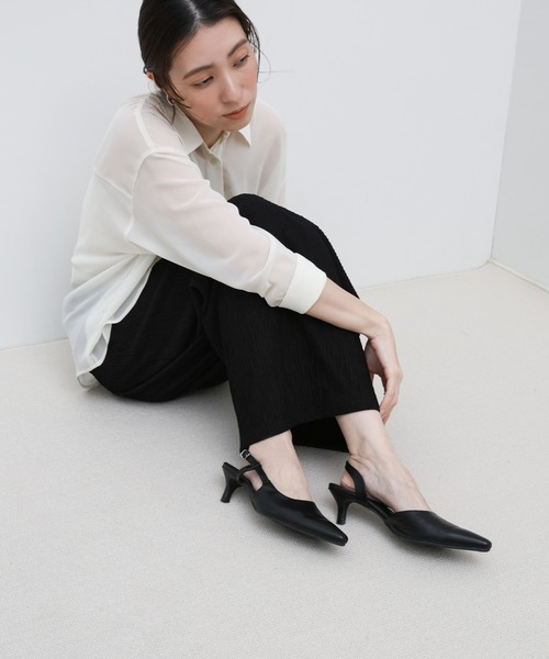 select MOCA(セレクトモカ)の「ポインテッドトゥアンクルストラップパンプス(パンプス・レディース・ブラック/アイボリー・LARGE/MEDIUM/SMALL)」の15枚目の写真