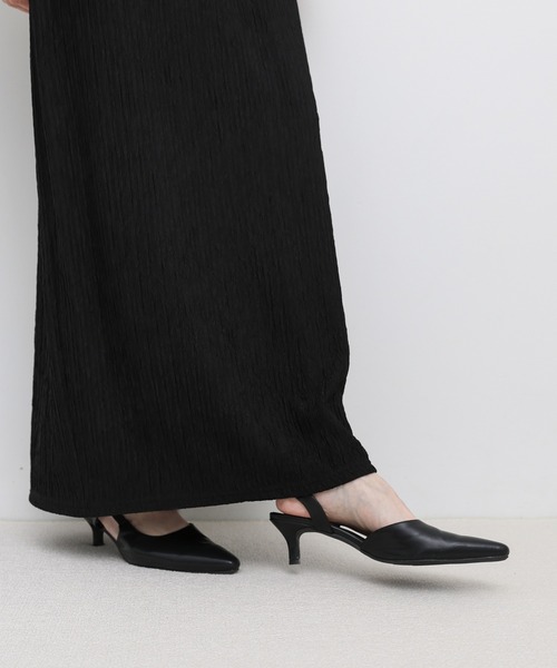 select MOCA(セレクトモカ)の「ポインテッドトゥアンクルストラップパンプス(パンプス・レディース・ブラック/アイボリー・LARGE/MEDIUM/SMALL)」の13枚目の写真