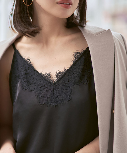 Noble（ノーブル）の「《追加》リバーレーストリミングサテンキャミソール（キャミソール・レディース・ホワイト/ブラック・FREE）」の13枚目の写真