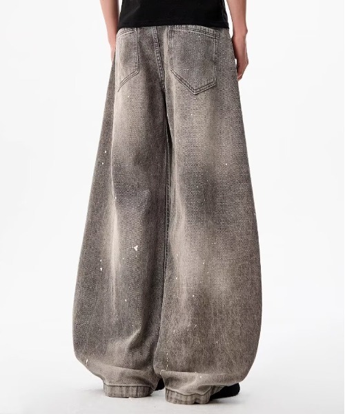 Evo+Revo（エボレボ）の「”どこか古着っぽい”ペンキ飛ばし ワイドバギー バルーン バレルデニム（デニムパンツ・メンズ・グレー・M/S/L）」の4枚目の写真