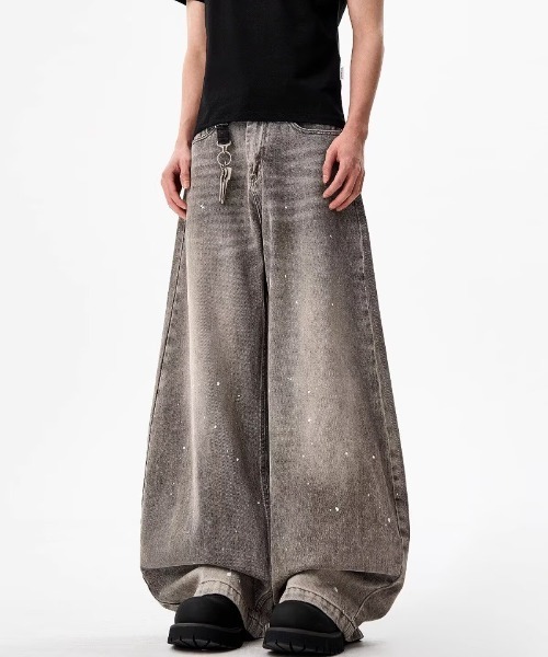 Evo+Revo（エボレボ）の「”どこか古着っぽい”ペンキ飛ばし ワイドバギー バルーン バレルデニム（デニムパンツ・メンズ・グレー・M/S/L）」の3枚目の写真