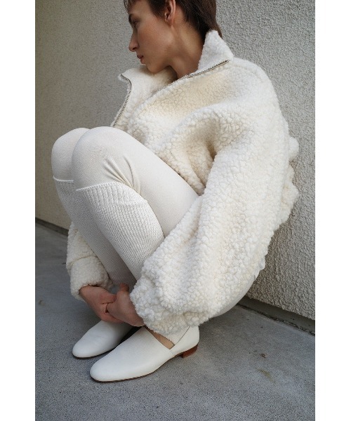 CLANE(クラネ)の「CLANE BALLOON BOA BLOUSON 19101-0032(ブルゾン・レディース・オフホワイト/ブラウン/グレー・2/1)」の9枚目の写真