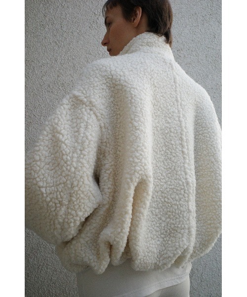 CLANE(クラネ)の「CLANE BALLOON BOA BLOUSON 19101-0032(ブルゾン・レディース・オフホワイト/ブラウン/グレー・2/1)」の11枚目の写真