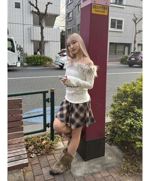 DAESE TOKYO(デセトウキョウ)の「『DAESE TOKYO/デセトウキョウ』グランジファーオフショルトップス(Tシャツ/カットソー・レディース・ホワイト・FREE)」の18枚目の写真