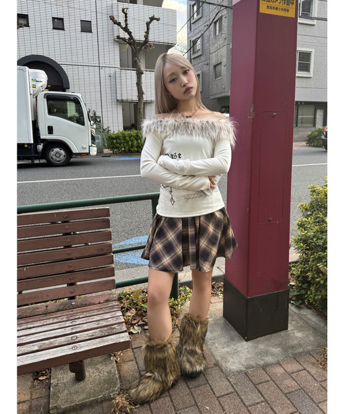 DAESE TOKYO(デセトウキョウ)の「『DAESE TOKYO/デセトウキョウ』グランジファーオフショルトップス(Tシャツ/カットソー・レディース・ホワイト・FREE)」の6枚目の写真