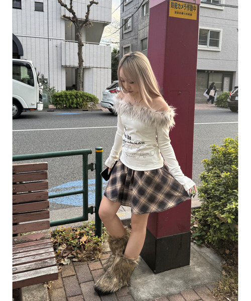 DAESE TOKYO(デセトウキョウ)の「『DAESE TOKYO/デセトウキョウ』グランジファーオフショルトップス(Tシャツ/カットソー・レディース・ホワイト・FREE)」の7枚目の写真