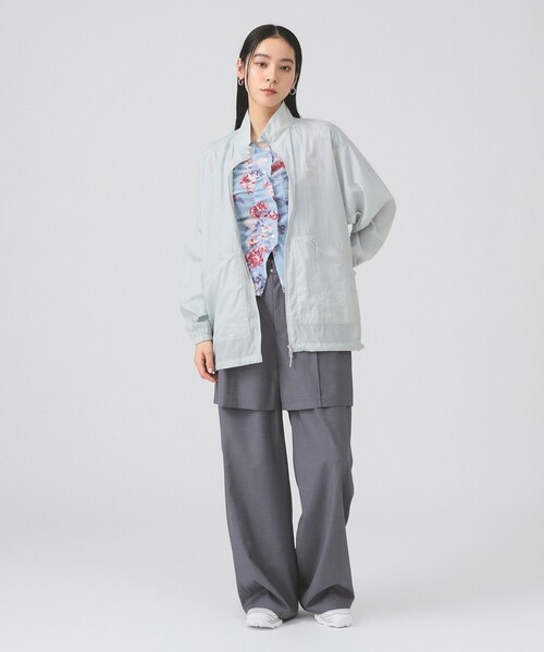 THE NORTH FACE(ザノースフェイス)の「THE NORTH FACE / GAR WIND JACKET(ナイロンジャケット・レディース・グレー・SMALL)」の2枚目の写真