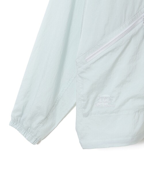 THE NORTH FACE(ザノースフェイス)の「THE NORTH FACE / GAR WIND JACKET(ナイロンジャケット・レディース・グレー・SMALL)」の12枚目の写真