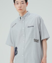 BEAMS HEART | 【6/18値下げ】レタード ワッペン オックスフォード シャツ（ユニセックス）(シャツ/ブラウス)
