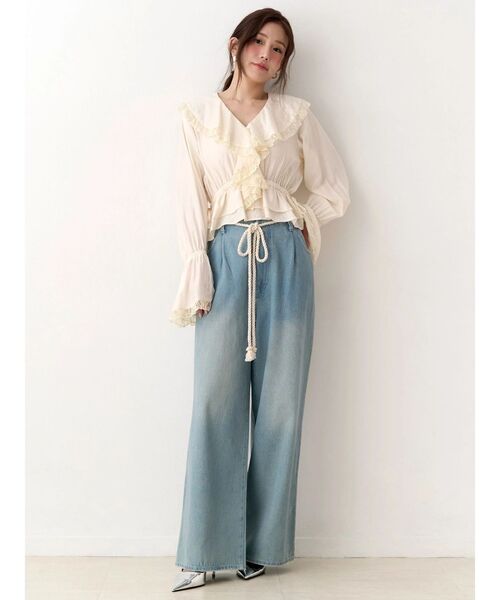 CALNAMUR(カルナムール)の「ウエストフリンジデニムパンツ(デニムパンツ・レディース・ブルー/ピンク・SMALL/MEDIUM)」の7枚目の写真