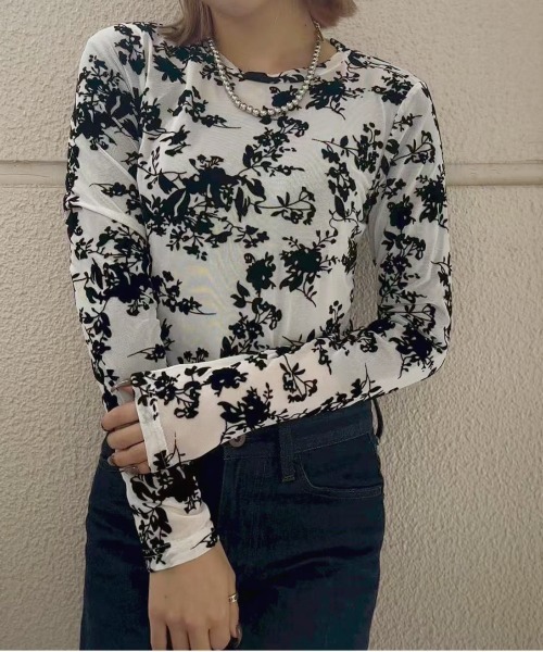 Jelly moo(ジェリームー)の「【 Jelly moo / ジェリームー 】 フロッキー シャドウフラワー シアーT(Tシャツ/カットソー・レディース・ブラック/ホワイト・FREE)」の3枚目の写真