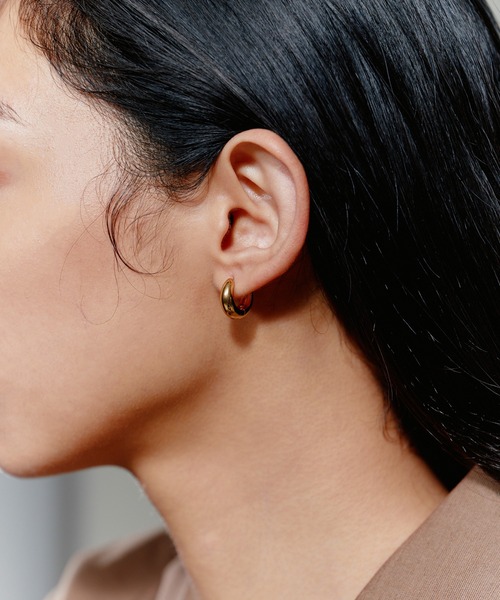 novice（ノーヴィス）の「【novice】Mini Compact Oval Pierce［Stainless］（ピアス（両耳用）・レディース・ゴールド/シルバー・FREE）」の11枚目の写真