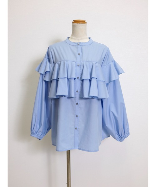 CHhdmn(シーエイチヒデモン)の「ダブルフリルブラウス ボリューム袖 メタリックボタン シャツ/ノーカラー 秋冬(シャツ/ブラウス・レディース・ライトブルー/ブラック/ホワイト/ピンク・M/L)」の15枚目の写真
