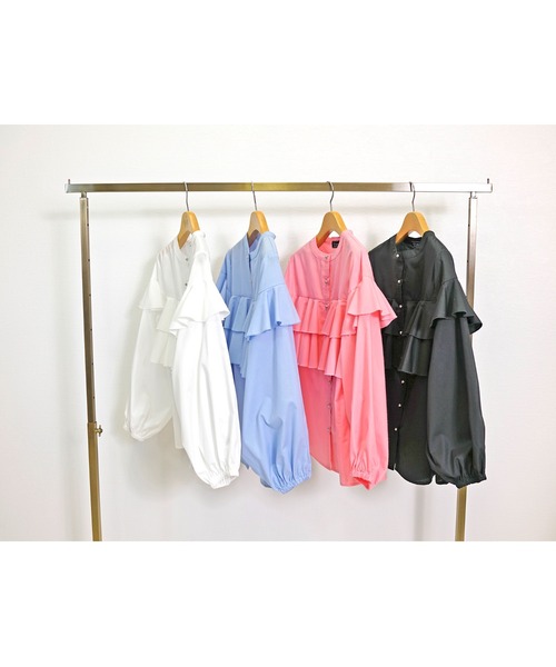 CHhdmn(シーエイチヒデモン)の「ダブルフリルブラウス ボリューム袖 メタリックボタン シャツ/ノーカラー 秋冬(シャツ/ブラウス・レディース・ライトブルー/ブラック/ホワイト/ピンク・M/L)」の12枚目の写真