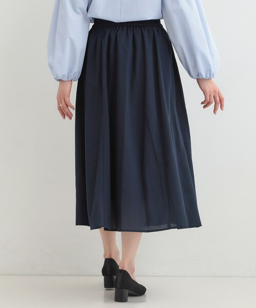 SHOO・LA・RUE（シューラルー）の「ギャザーフレアスカート（スカート・レディース・ライトベージュ/スモーキーグリーン系/ネイビー・00）」の13枚目の写真