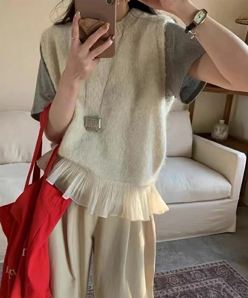 LUMIRA(アパレル)(ルミラ)の「チュールフリルニットベスト(ベスト・レディース・グレー/ピンク/ベージュ・ONESIZE)」の12枚目の写真