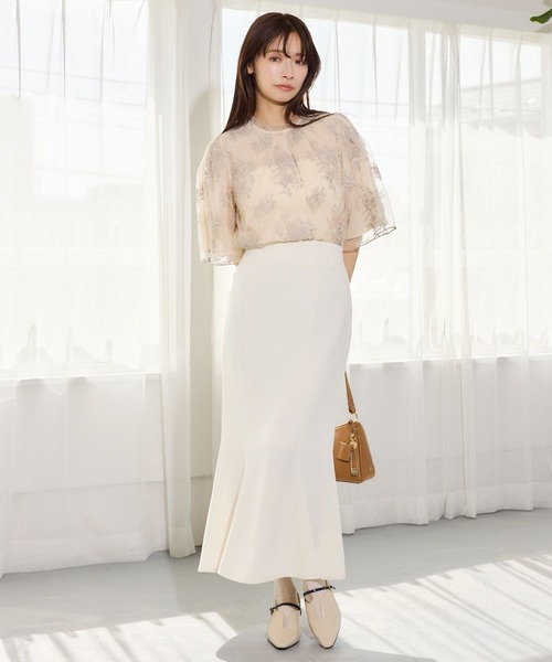 mysty woman（ミスティウーマン）の「フローラルラメ刺繍ブラウス5分袖　656078（シャツ/ブラウス・レディース・ブラウン/アイボリー/ブラック/グレイッシュブルー・FREE）」の9枚目の写真