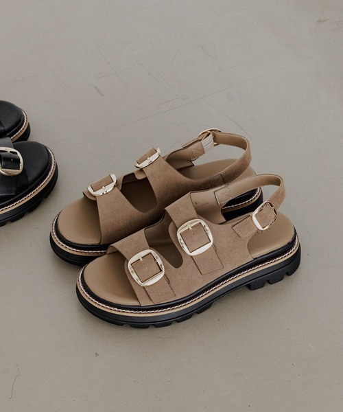 BAYFLOW（ベイフロー）の「ダブルバックルサンダル（サンダル・レディース・ベージュ/ブラック・MEDIUM/SMALL/LARGE）」の2枚目の写真