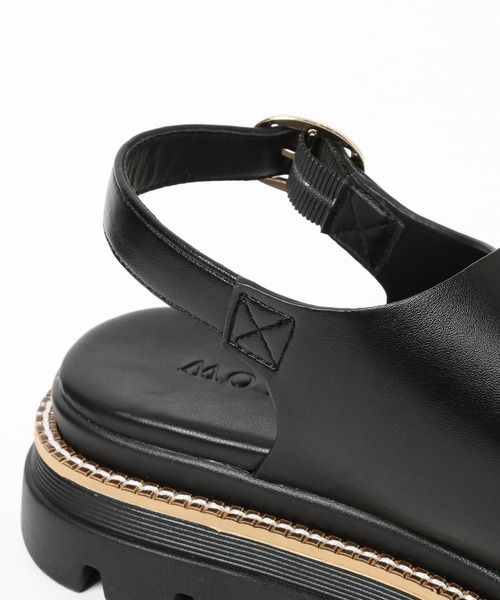 BAYFLOW（ベイフロー）の「ダブルバックルサンダル（サンダル・レディース・ベージュ/ブラック・MEDIUM/SMALL/LARGE）」の21枚目の写真