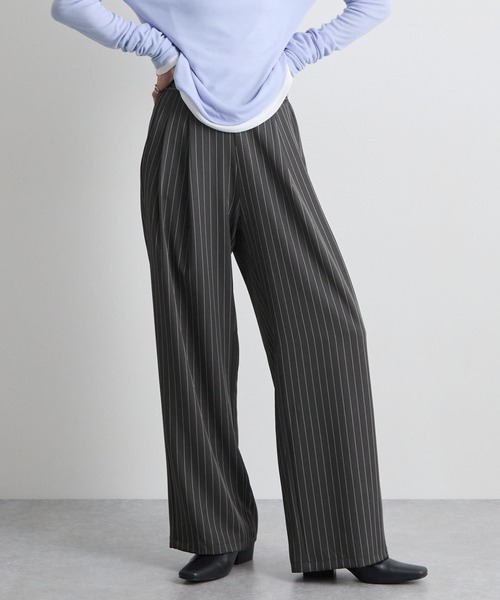 Futier land（フューティアランド）の「ストライプツータックスラックス（デニムパンツ・レディース・グレイッシュベージュ/チャコールグレー・MEDIUM）」の2枚目の写真