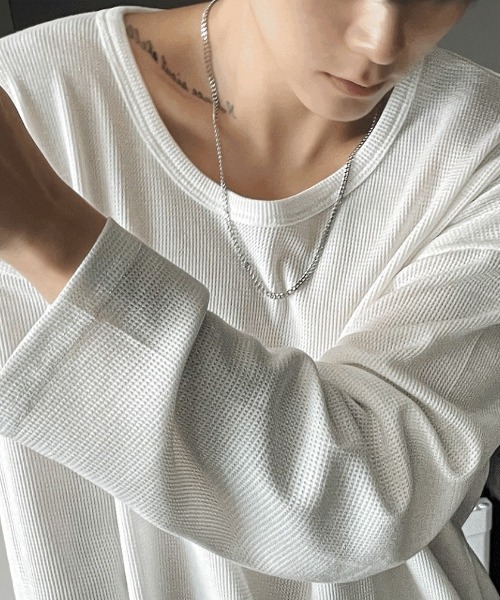 COSYHARU(コシハル)の「ワッフルUネック長袖Tシャツ(Tシャツ/カットソー・メンズ・ブラック/ホワイト・FREE)」の9枚目の写真