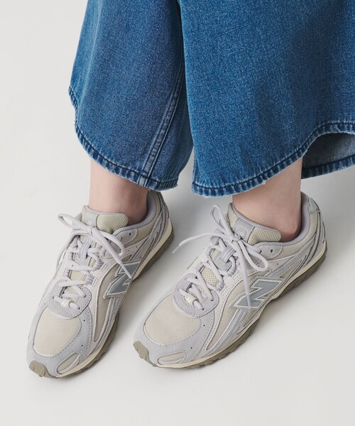 NEW BALANCE(ニューバランス)の「<New Balance>スエード U204L スニーカー(スニーカー・レディース・ブラック/ライトグレー・24cm/23cm/25cm/22.5cm/24.5cm/23.5cm)」の6枚目の写真