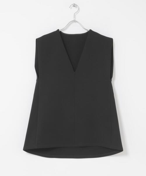 URBAN RESEARCH ROSSO WOMEN（アーバンリサーチ　ロッソ）の「Vネックポンチベスト（ベスト・レディース・ブラック/ホワイト系その他・FREE）」の2枚目の写真