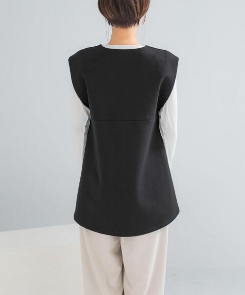 URBAN RESEARCH ROSSO WOMEN（アーバンリサーチ　ロッソ）の「Vネックポンチベスト（ベスト・レディース・ブラック/ホワイト系その他・FREE）」の11枚目の写真