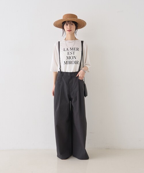 Rouge vif Anna(ルージュヴィフアンナ)の「2WAYサスペンダータックワイドパンツ/サスペンダー取り外し可能/バッグベルト付き/ポケット付き(その他パンツ・レディース・スミクロ/グレイッシュベージュ・36/38)」の3枚目の写真