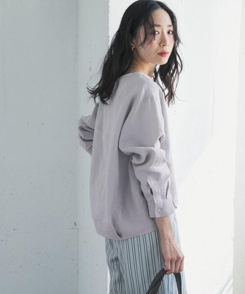 URBAN RESEARCH DOORS（アーバンリサーチドアーズ）の「リネンフロントギャザープルオーバー（シャツ/ブラウス・レディース・ネイビー/ライトグレー/ライトブルー・FREE）」の6枚目の写真