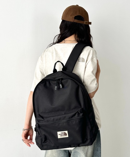 THE NORTH FACE(ザノースフェイス)の「【国内未発売】THE NORTH FACE(ザ・ノースフェイス)/PC・A4収納可能 軽量 通勤通学 リュック バックパック/STANDARD DAYPACK(バックパック/リュック・レディース・ブラック/クリーム/カーキ・FREE)」の6枚目の写真