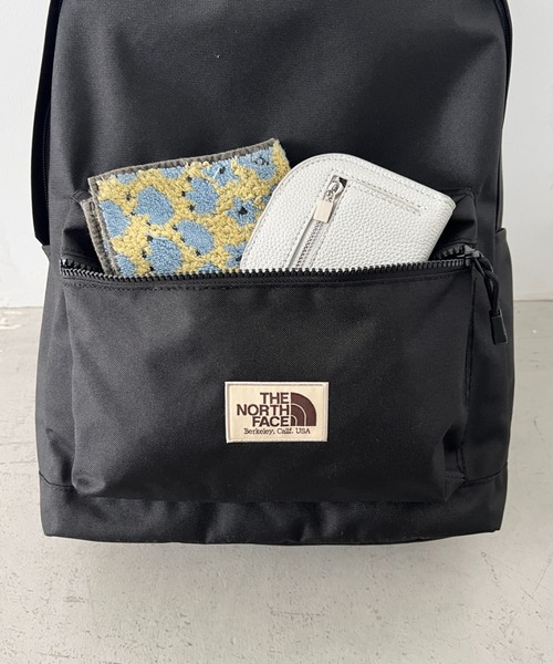 THE NORTH FACE(ザノースフェイス)の「【国内未発売】THE NORTH FACE(ザ・ノースフェイス)/PC・A4収納可能 軽量 通勤通学 リュック バックパック/STANDARD DAYPACK(バックパック/リュック・レディース・ブラック/クリーム/カーキ・FREE)」の12枚目の写真