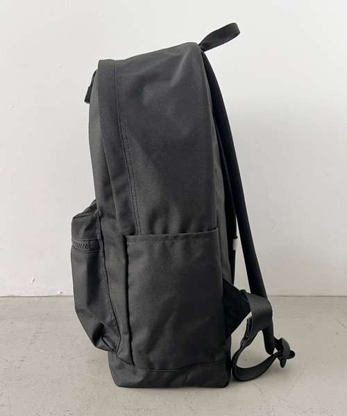 THE NORTH FACE(ザノースフェイス)の「【国内未発売】THE NORTH FACE(ザ・ノースフェイス)/PC・A4収納可能 軽量 通勤通学 リュック バックパック/STANDARD DAYPACK(バックパック/リュック・レディース・ブラック/クリーム/カーキ・FREE)」の18枚目の写真