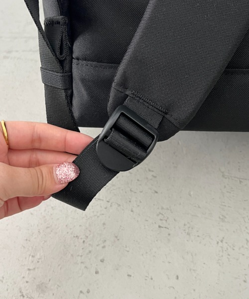 THE NORTH FACE(ザノースフェイス)の「【国内未発売】THE NORTH FACE(ザ・ノースフェイス)/PC・A4収納可能 軽量 通勤通学 リュック バックパック/STANDARD DAYPACK(バックパック/リュック・レディース・ブラック/クリーム/カーキ・FREE)」の20枚目の写真