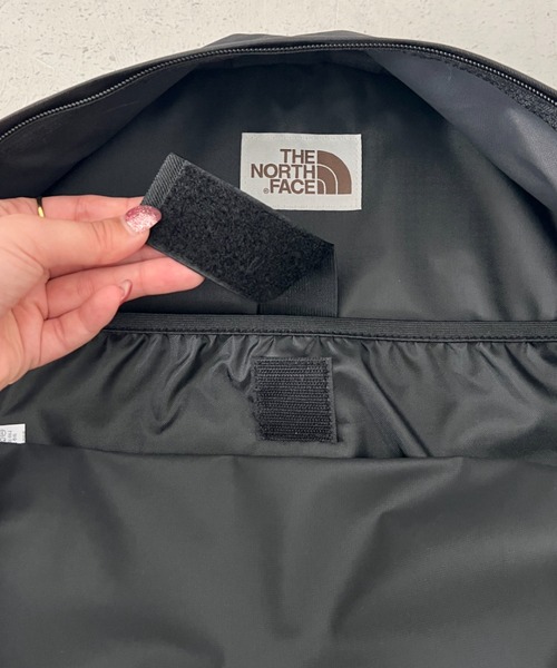 THE NORTH FACE(ザノースフェイス)の「【国内未発売】THE NORTH FACE(ザ・ノースフェイス)/PC・A4収納可能 軽量 通勤通学 リュック バックパック/STANDARD DAYPACK(バックパック/リュック・レディース・ブラック/クリーム/カーキ・FREE)」の16枚目の写真