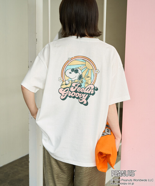 FREAK'S STORE（フリークスストア）の「限定展開　別注/SNOOPY/スヌーピー ポッププリント 半袖 Tシャツ（Tシャツ/カットソー・レディース・ブラック/グレー/オフホワイト・ﾌﾘ-）」の8枚目の写真