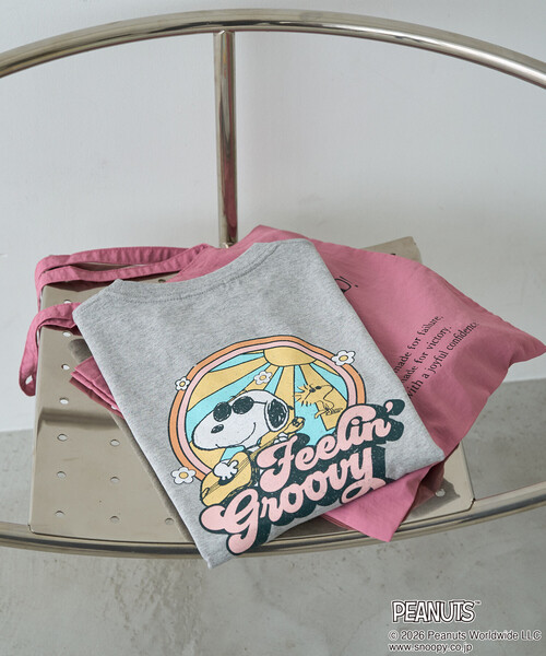 FREAK'S STORE（フリークスストア）の「限定展開　別注/SNOOPY/スヌーピー ポッププリント 半袖 Tシャツ（Tシャツ/カットソー・レディース・ブラック/グレー/オフホワイト・ﾌﾘ-）」の10枚目の写真