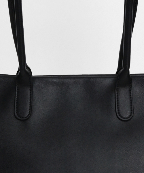 BENUET（ベニュエット）の「Field Bag_Black（ショルダーバッグ・レディース・その他・FREE）」の2枚目の写真