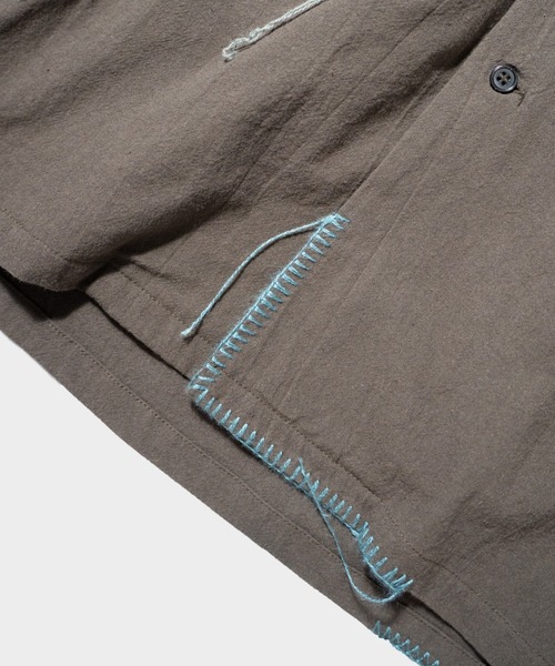 CAMPHOR WOOD(カンファーウッド)の「FLOWER EMBROIDERY SAGARA H/S SHIRT / フラワーサガラ刺繍ブランケットステッチシャツ(シャツ/ブラウス・メンズ・ブラウン系/サックスブルー/ホワイト・SMALL/MEDIUM/LARGE)」の7枚目の写真