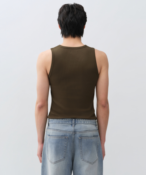 MUSINSA STANDARD（ムシンサスタンダード）の「[クールタンダード] エッセンシャルタンクトップ [ブラウン]（Tシャツ/カットソー・メンズ・その他・SMALL/MEDIUM/LARGE/X-LARGE/2XL/3XL）」の3枚目の写真