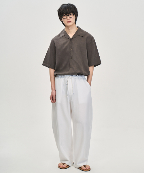 PRAIRIE(KR)(プレーリー)の「BARRELFIT リネン ワイドスラックス (WHITE)(スラックス・メンズ・ホワイト・SMALL/MEDIUM/LARGE)」の5枚目の写真