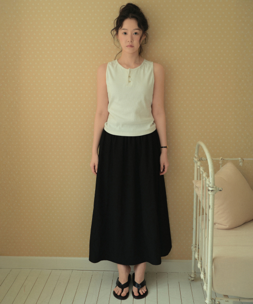 WEDNESDAYOASISFORWOMEN（ウェンズデー オアシス フォー ウーマン）の「ヘンリーネックリブスリーブレス_IVORY(W26TP23)（Tシャツ/カットソー・レディース・アイボリー・FREE）」の2枚目の写真