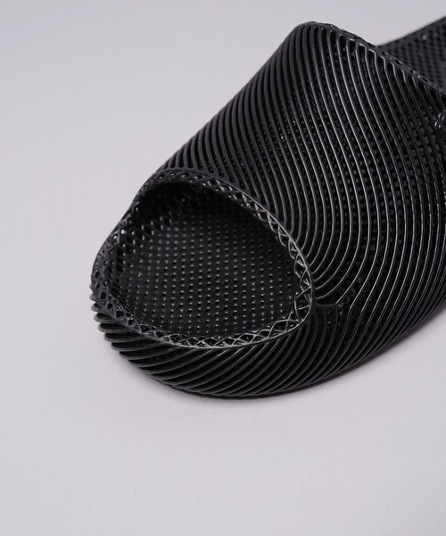 MAISON SPECIAL(メゾンスペシャル)の「《UNISEX》【STARAY】WAVE 3D REBOOT CHILL Sandal/ウェーブ3Dリブートチルサンダル【MAISON SPECIAL/メゾンスペシャル】(サンダル・メンズ・ブラック/シルバー・43/42/41/40)」の8枚目の写真