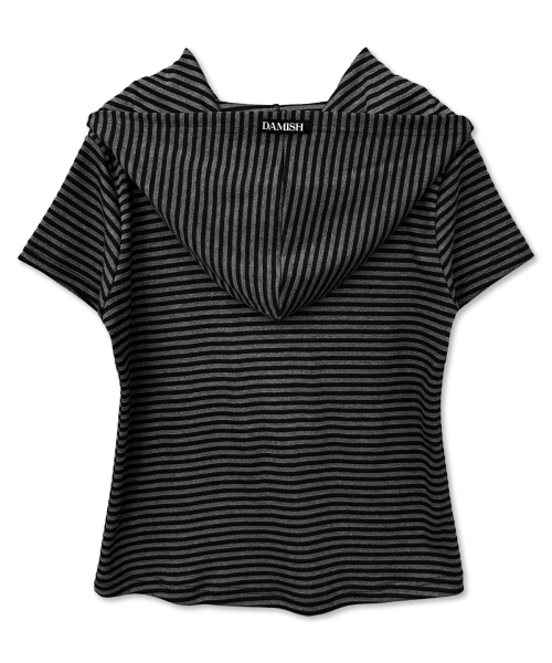DAMISH（ダミシュ）の「ティンストライプハーフフード_ブラック（Tシャツ/カットソー・レディース・ブラック・OS）」の3枚目の写真