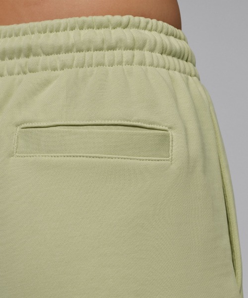 JORDAN BRAND（ジョーダンブランド）の「ジョーダン フライト フリース ウィメンズショートパンツ / Jordan Flight Fleece Women's Shorts IF1155-371 Olive Aura（その他パンツ・レディース・オリーブ系・XS/M/L）」の7枚目の写真