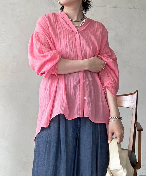 un dix cors(アンディコール)の「Vネックワンボタンシャツ(シャツ/ブラウス・レディース・ブルー/レッド/イエロー/アイボリー・FREE)」の5枚目の写真