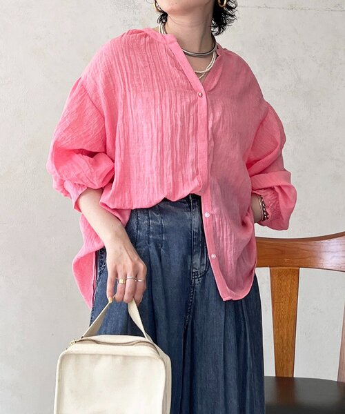un dix cors(アンディコール)の「Vネックワンボタンシャツ(シャツ/ブラウス・レディース・ブルー/レッド/イエロー/アイボリー・FREE)」の15枚目の写真