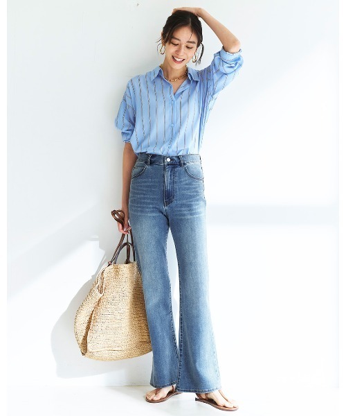 DoCLASSE( ドゥクラッセ)の「エアフレックスデニム・フレア(その他パンツ・レディース・ライトインディゴブルー/インディゴブルー・11/9)」の9枚目の写真